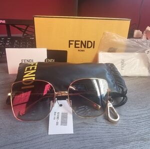 Fendi FE40013U Sunglasses NWT